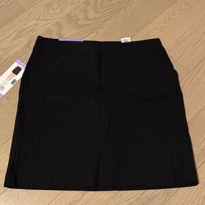 S.C.&CO Black Skort, size 4